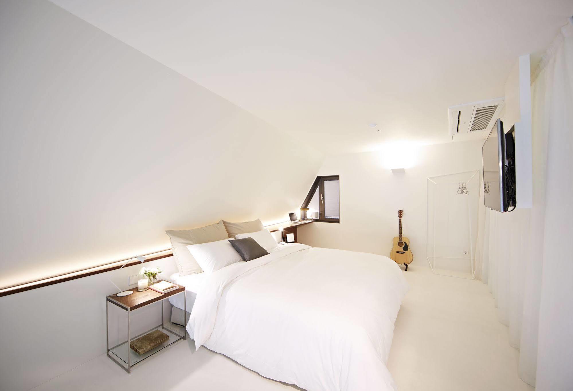 Snow Hotel Сеул Экстерьер фото